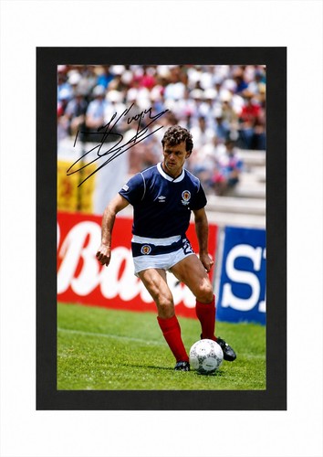 Davie cooper signed autograph - signed,