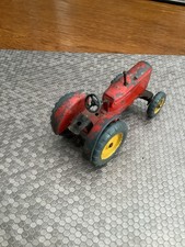 Dinky Toys Massey Harris Farm