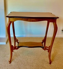 REDUCED!! Queen Anne style parlour, lamp, hall table 