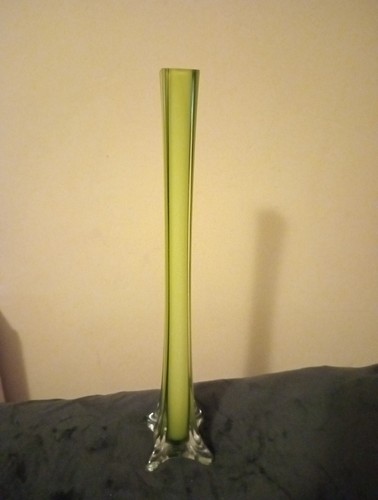 Retro murano style green bud - retro,murano,