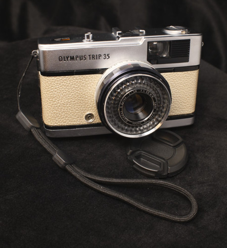 Olympus trip 35mm film camera - olympus,