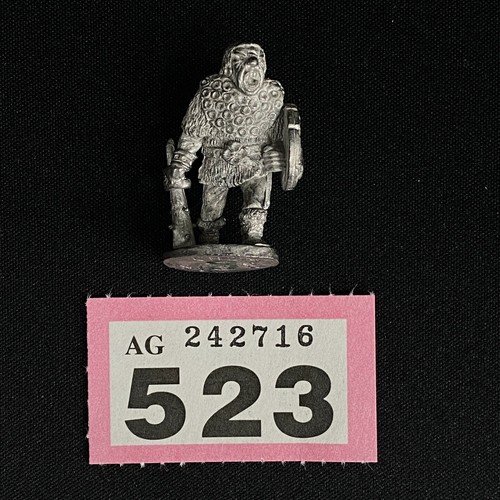 Cm2a ogre with shield - with,