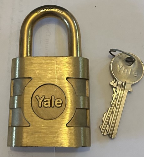 Yale 850 bronze padlock 2 - yale,