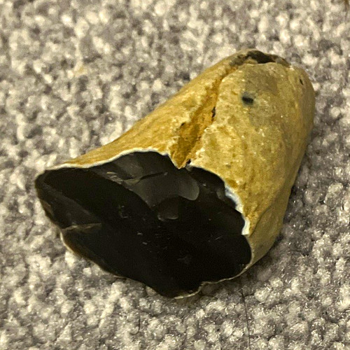 Large piece raw flint - large, works