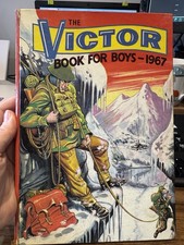 Rate Vintage 1967 Victor Book