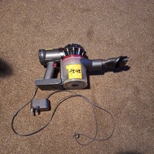 dyson v7 cordless vacuum
