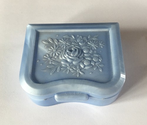 Vintage small blue plastic - small,