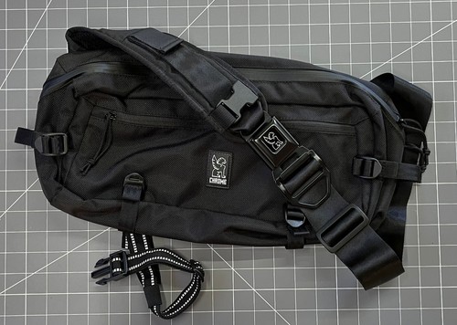 Chrome kadet sling bag black - chrome,