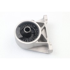 1X FRONT ENGINE MOUNT