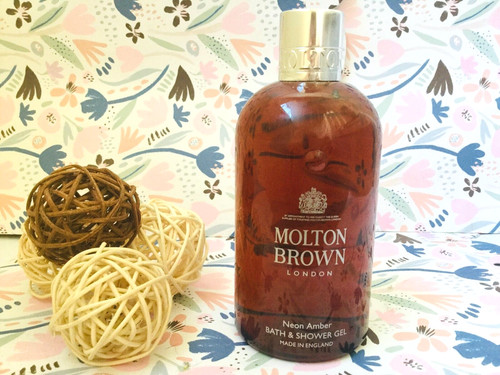 Molton brown neon amber - 🍂,