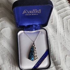 Ariki Paua Shell Pendent