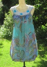 Balloon dress with pearl