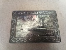 Old vintage Biscuit tin Victoria Biscuit Company Holland