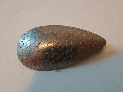 Milwards vintage fishing spoon - milwards,