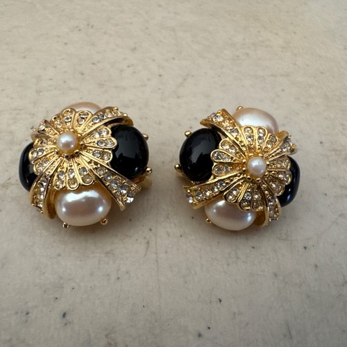 Vintage joan rivers goldtone - joan,