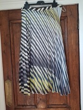 Mint Velvet  Skirt Size 16