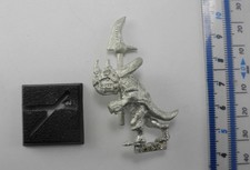 SAURUS TEMPLE GUARD Metal