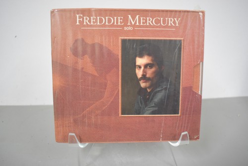 Freddie mercury solo - solo, box