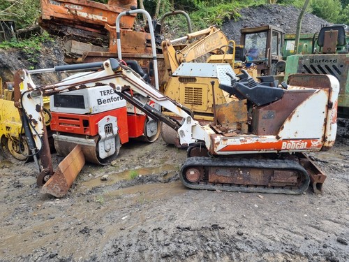 Bobcat 322d mini digger - bobcat,