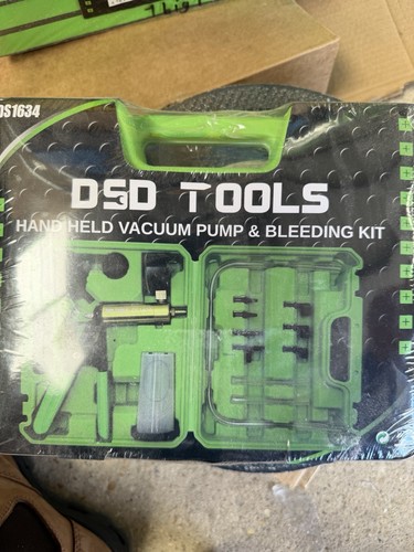 Hand held vacuum - pump, &