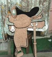 Western show saddle 18" on
