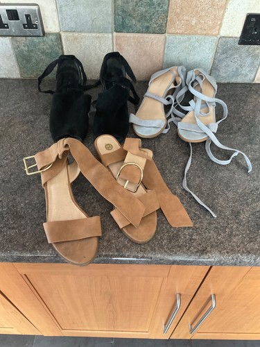 Pairs ladies sandals - ladies,