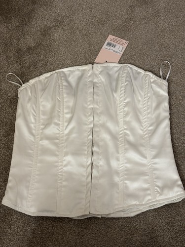 Bnwt missguided satin - bnwt,