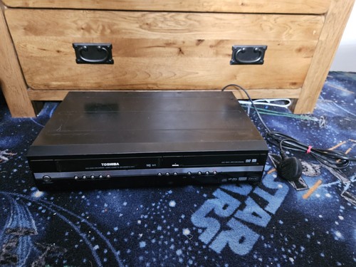 Toshiba vr17 vhs dvd - toshiba, d-vr17-k-tb