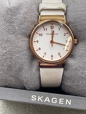 Ladies Skagen SKW 2290 Wrist Watch Danmark.  N8