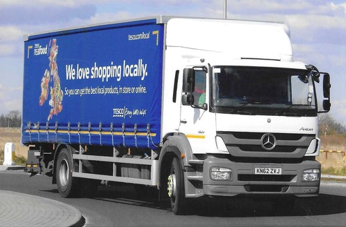 Eddie stobart tesco mercedes - stobart,