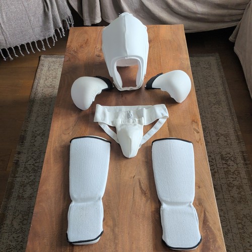 Karate sparring protective - karate,