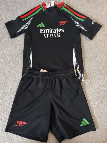 Arsenal kids football kit - football,