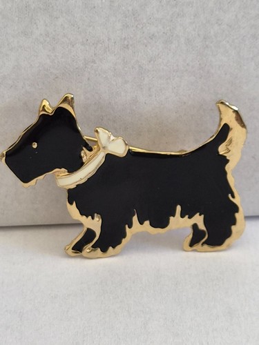 Beautiful vintage goldtone - beautiful,