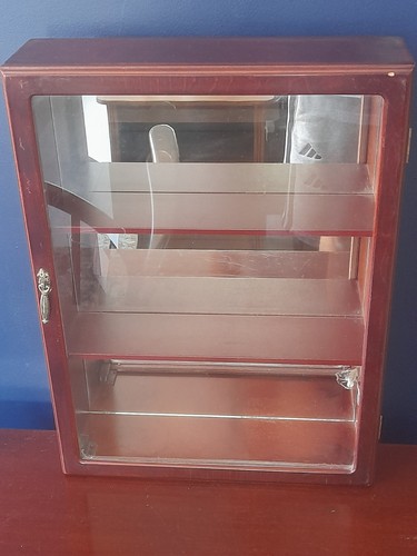 Jewelery display cabinet - jewelery-display,