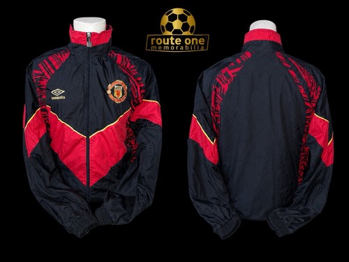 Manchester united top - united,