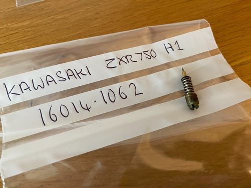 Kawasaki air mixture screw