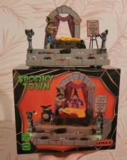 DAMAGED ESMARELDA THE GREAT