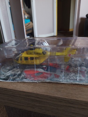 Die cast helicopter - die,