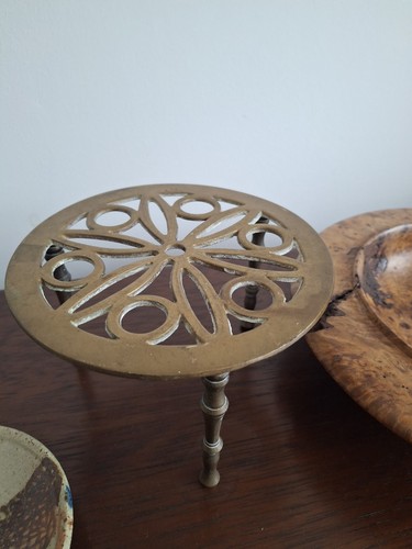 Vintage solid brass - brass, trivet