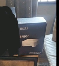 - White  sonos bridge 