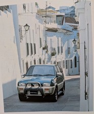 Nissan Mistral R20 1995 Front