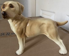 Labrador Retriever figurine by Coopercraft - great condition with label