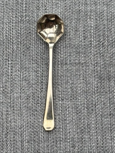 Stunning silver condiment salt - stunning,