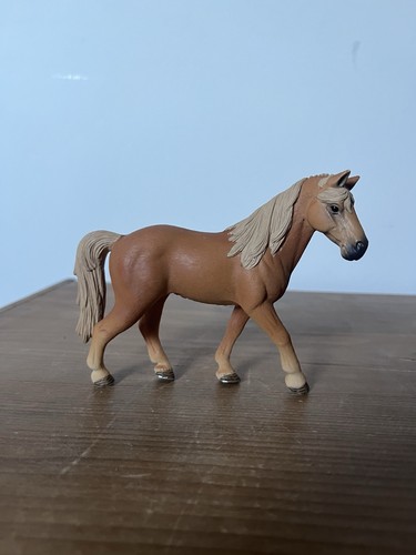 2016 retired schleich - 2016,