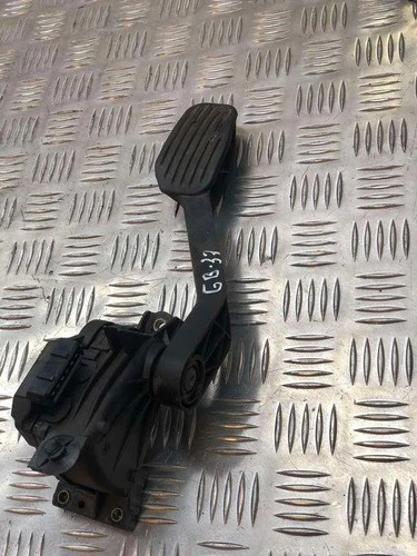 Volvo s60 throttle pedal - s60,