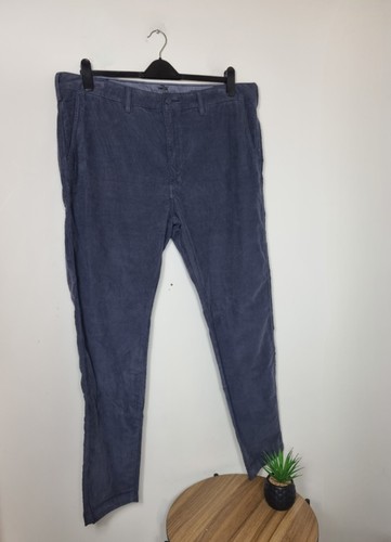 Levi size waist x 34 - waist,