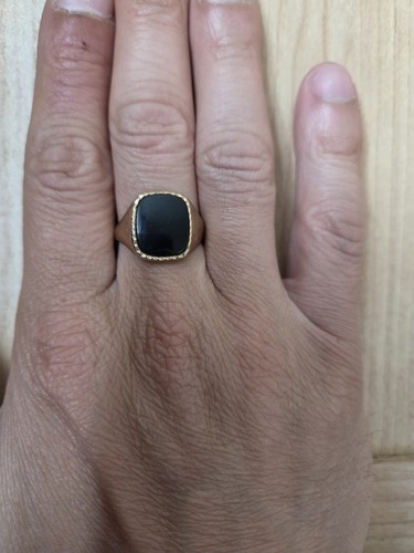 Fully hallmarked 9ct gold onyx - fully,