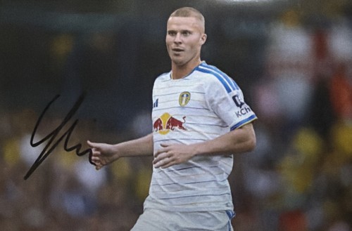 Nico elvedi leeds united hand - nico,