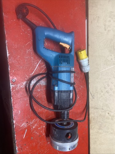 Makita 8406c