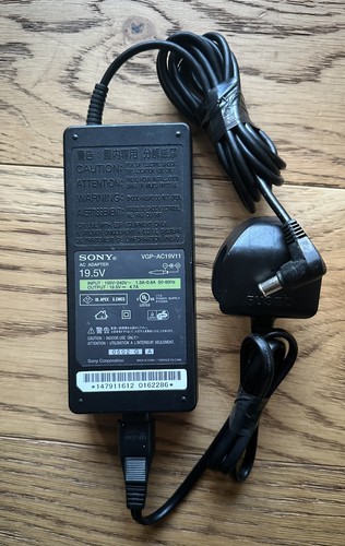 Genuine sony adapter 5v - genuine,